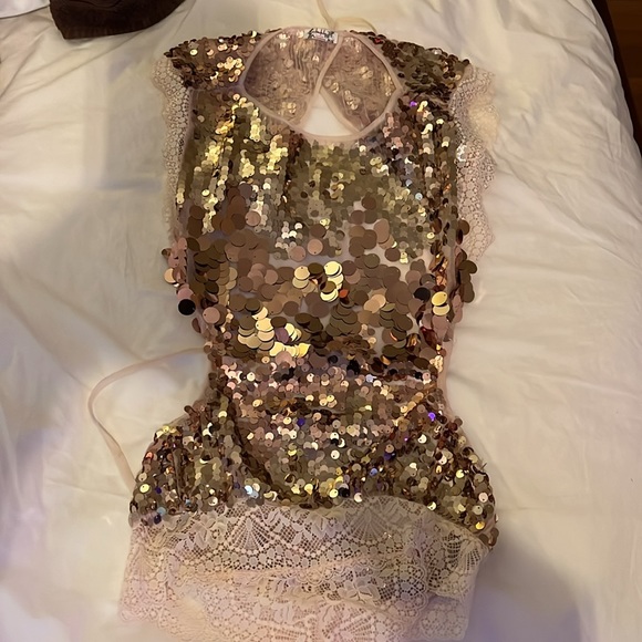 Free People Main Character in Rose Gold. Worn once for an event! - Picture 2 of 6